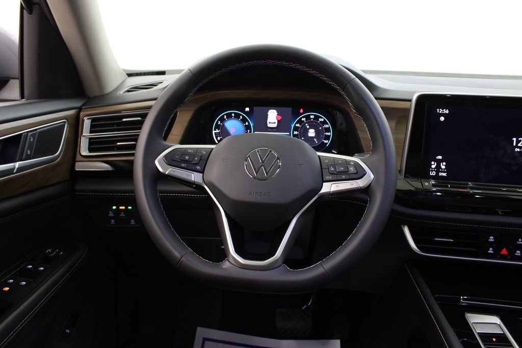 Certified 2024 Volkswagen Atlas SE FWD image 23