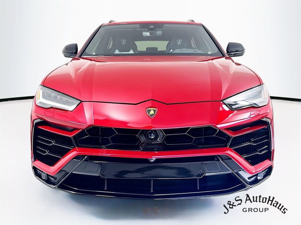 Used 2022 Lamborghini Urus image 2