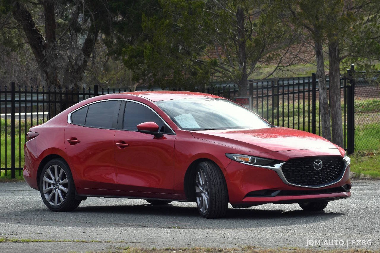 Used 2020 MAZDA MAZDA3 AWD Sedan w/ Preferred Package image 4