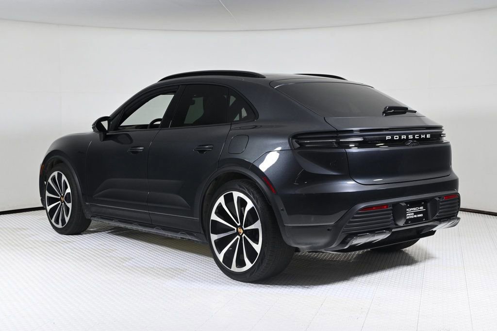 Certified 2025 Porsche Macan Electric RWD image 3