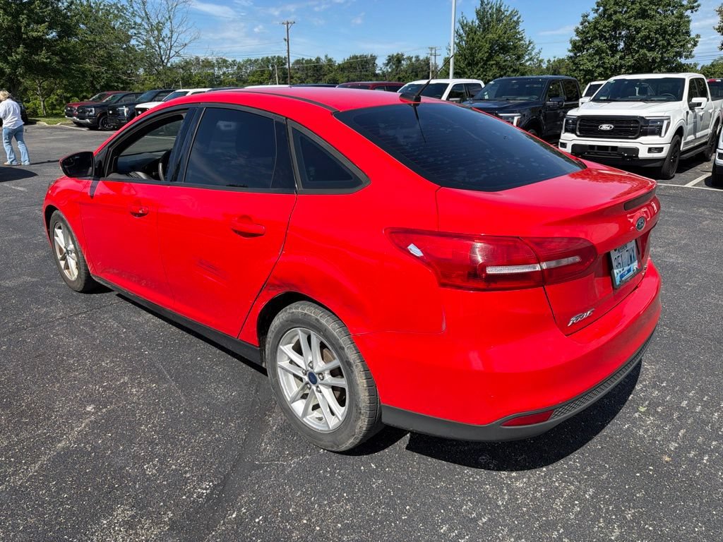 Used 2016 Ford Focus SE FWD image 4