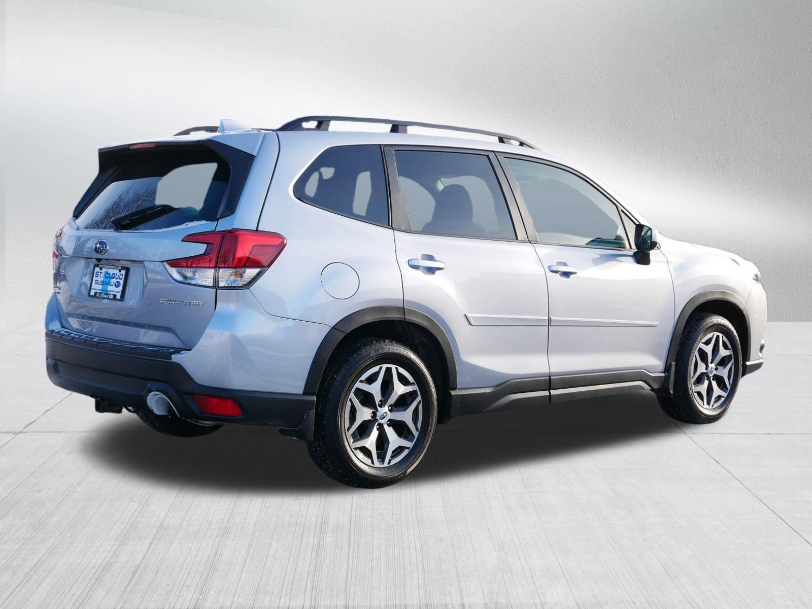 Certified 2023 Subaru Forester Premium image 7