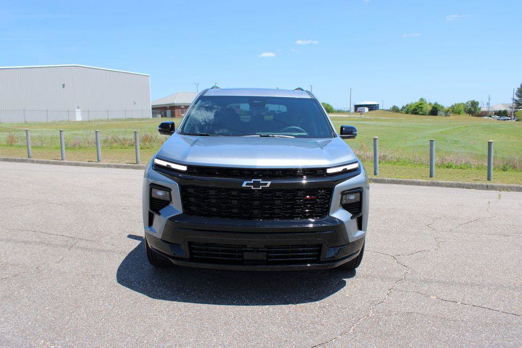 New 2026 Chevrolet Traverse RS w/ LPO, Floor Liner Package FWD image 4