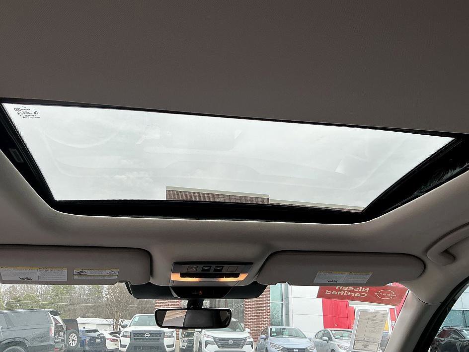 Certified 2024 Nissan Pathfinder Platinum w/ Cargo Package image 26