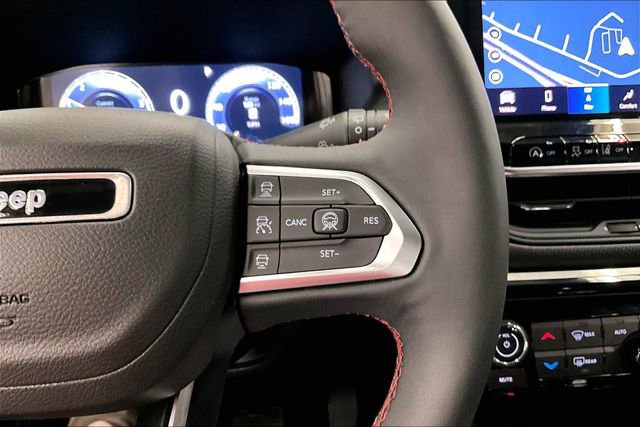 Used 2024 Jeep Compass Trailhawk w/ Trailhawk Elite Group image 27