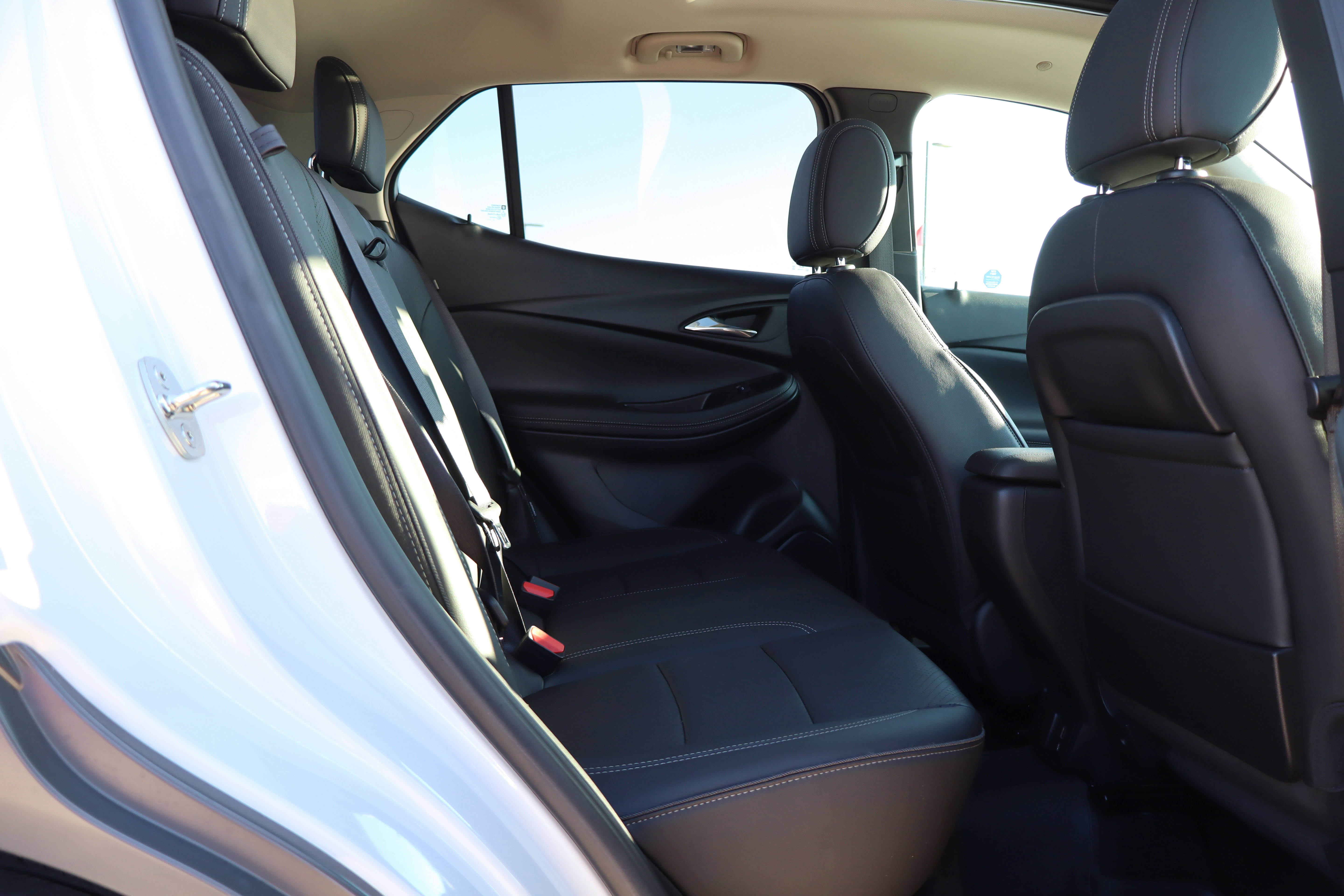 Used 2023 Buick Encore GX Essence w/ Advanced Technology Package image 12