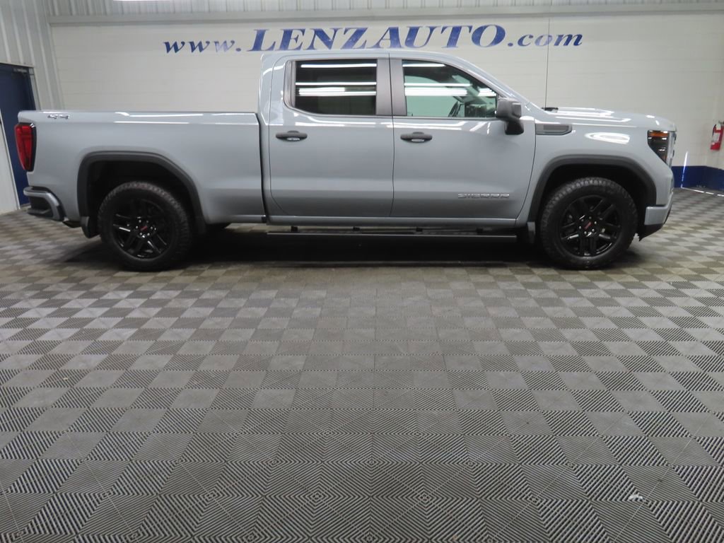 Used 2024 GMC Sierra 1500 Pro w/ Graphite Edition AWD/4WD image 2