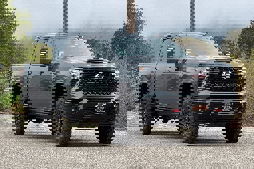 New 2026 Chevrolet Silverado 2500 ZR2 w/ LPO, Dark Essentials Package image 2