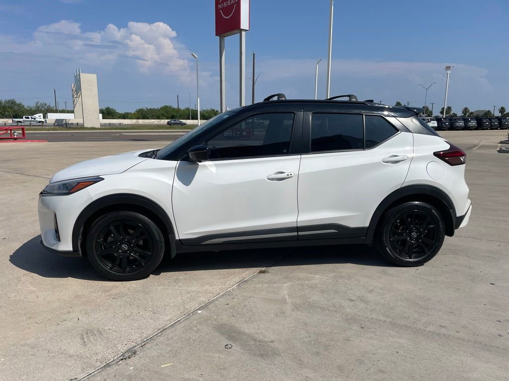 Certified 2024 Nissan Kicks SR w/ SR Premium Package FWD image 4