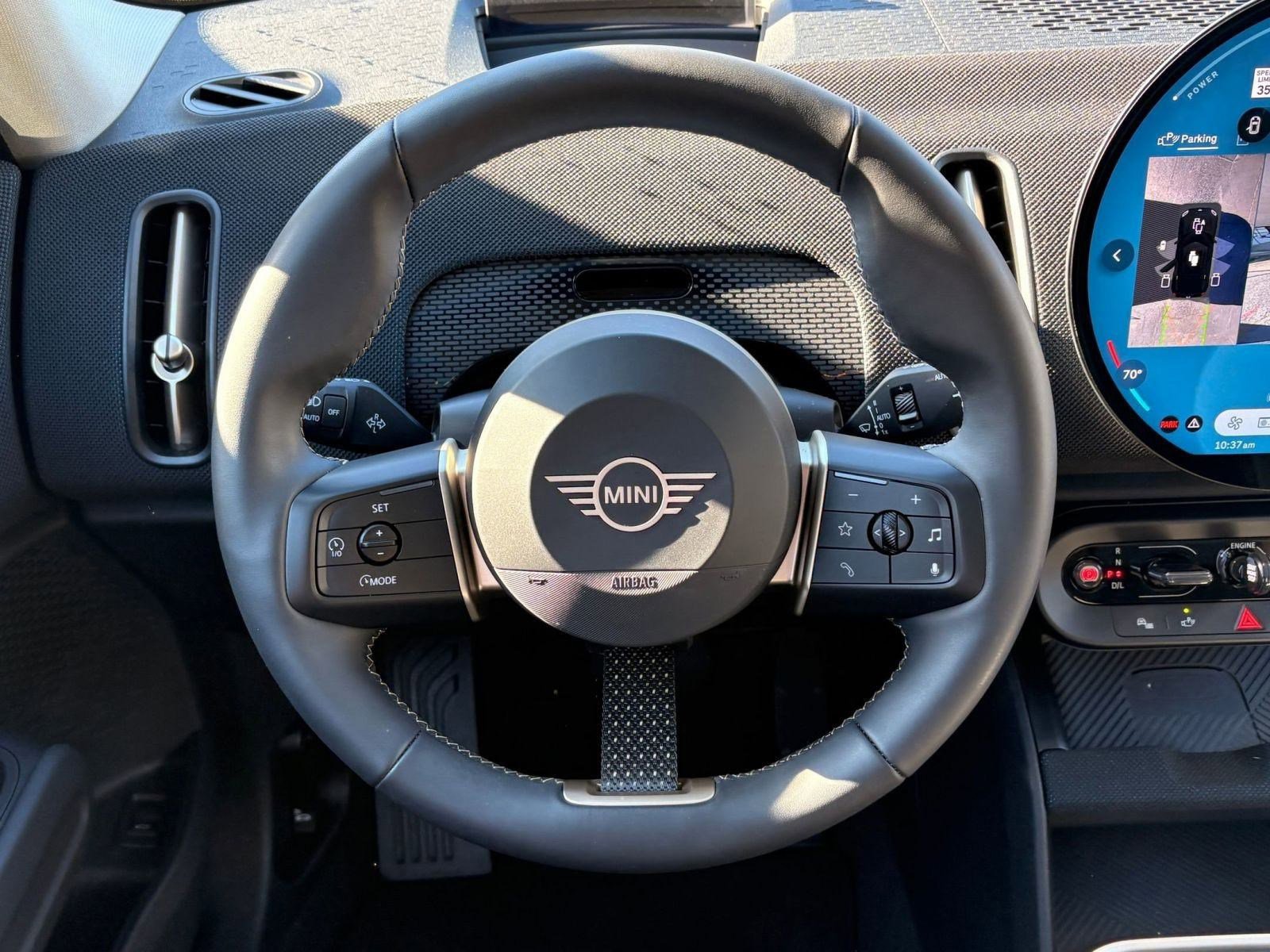 Used 2025 MINI Cooper Countryman S w/ Comfort Package Max image 22