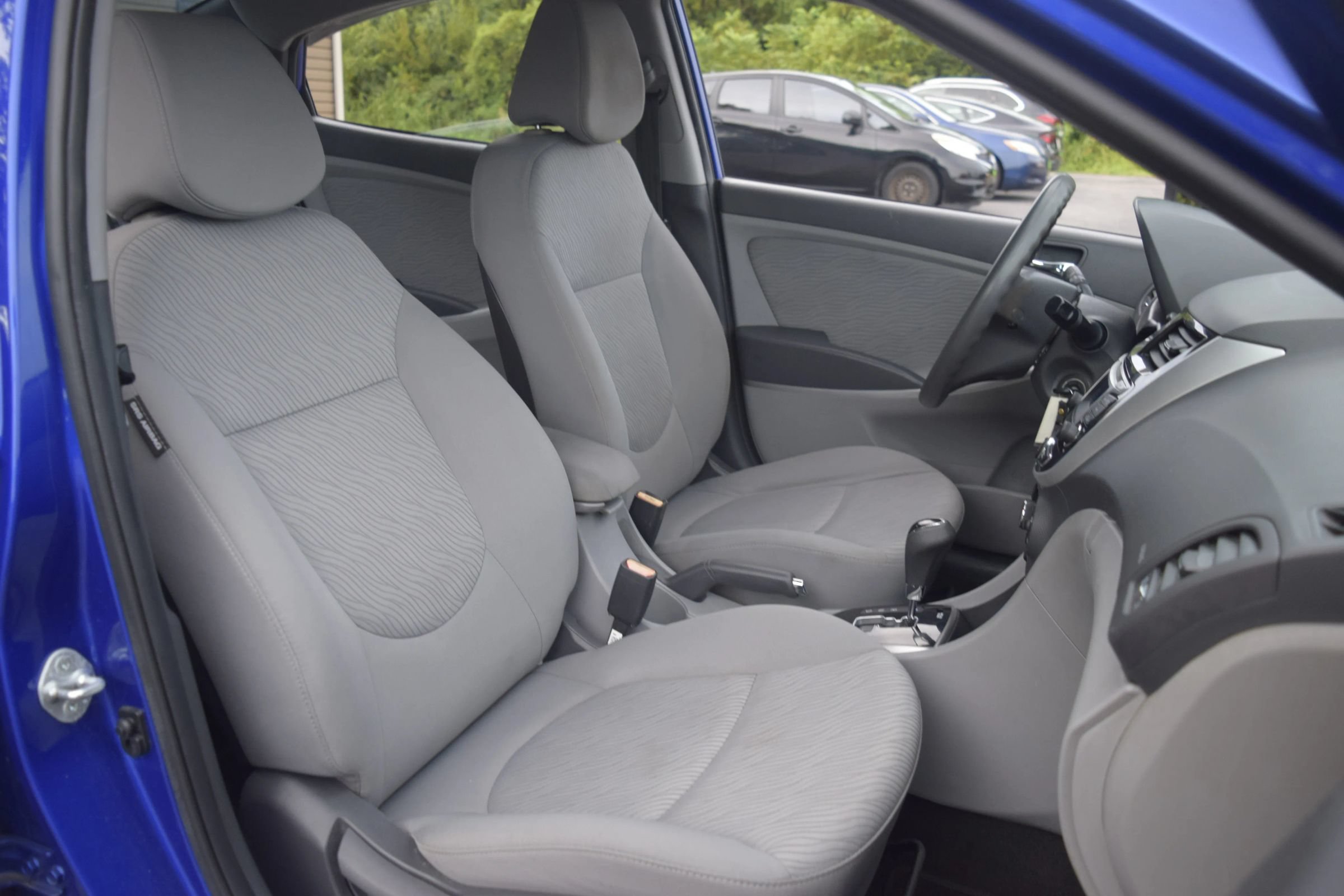 Used 2014 Hyundai Accent GLS w/ Option Group 2 FWD image 10
