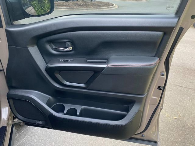 Used 2022 Nissan Titan PRO-4X w/ Pro-4x Convenience Package image 37
