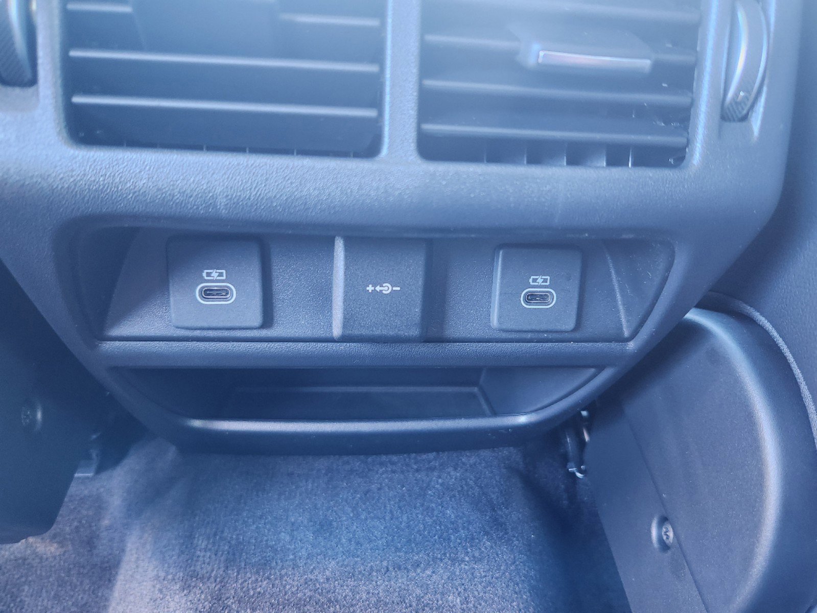 New 2024 Jaguar E-PACE R-Dynamic SE image 18