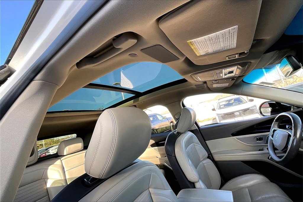 Used 2024 Lincoln Nautilus Reserve w/ Equipment Group 203A image 20