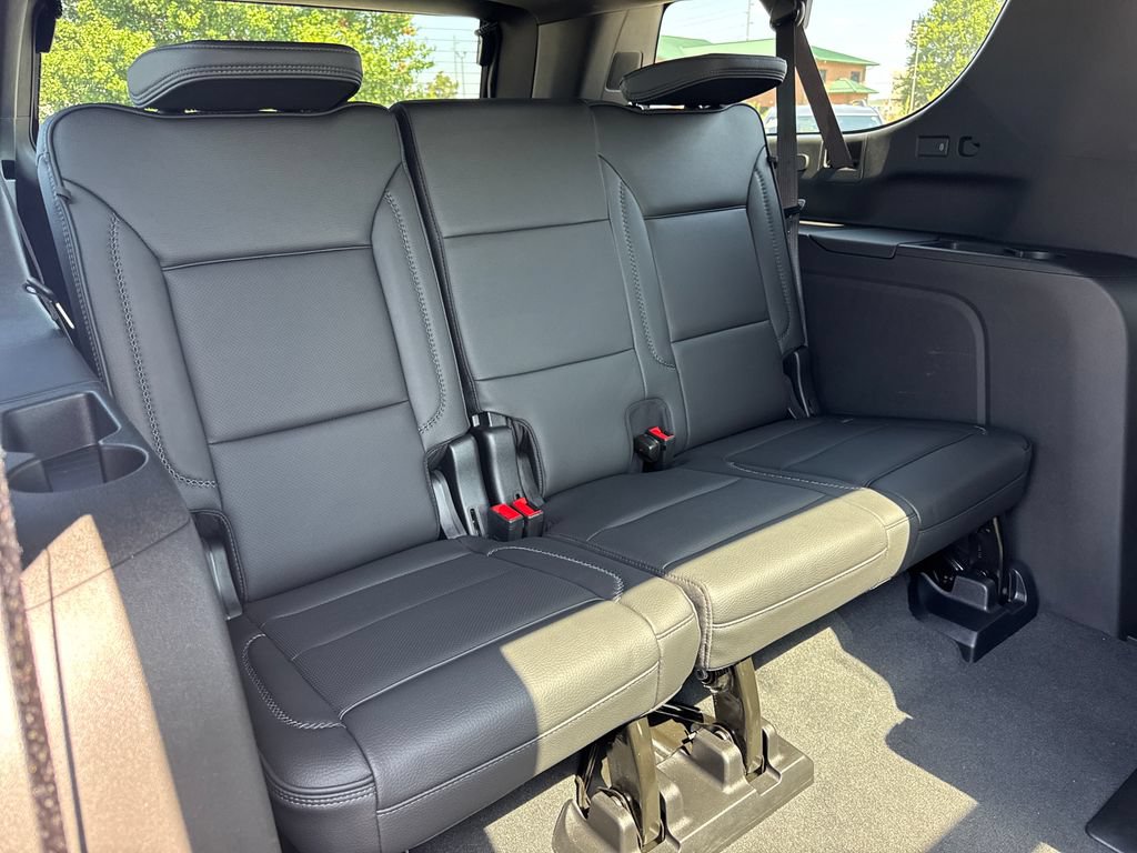 Used 2026 GMC Yukon XL Denali w/ Denali Reserve Package AWD/4WD image 14