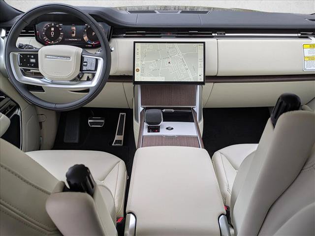 New 2026 Land Rover Range Rover Long Wheelbase SE AWD/4WD image 16