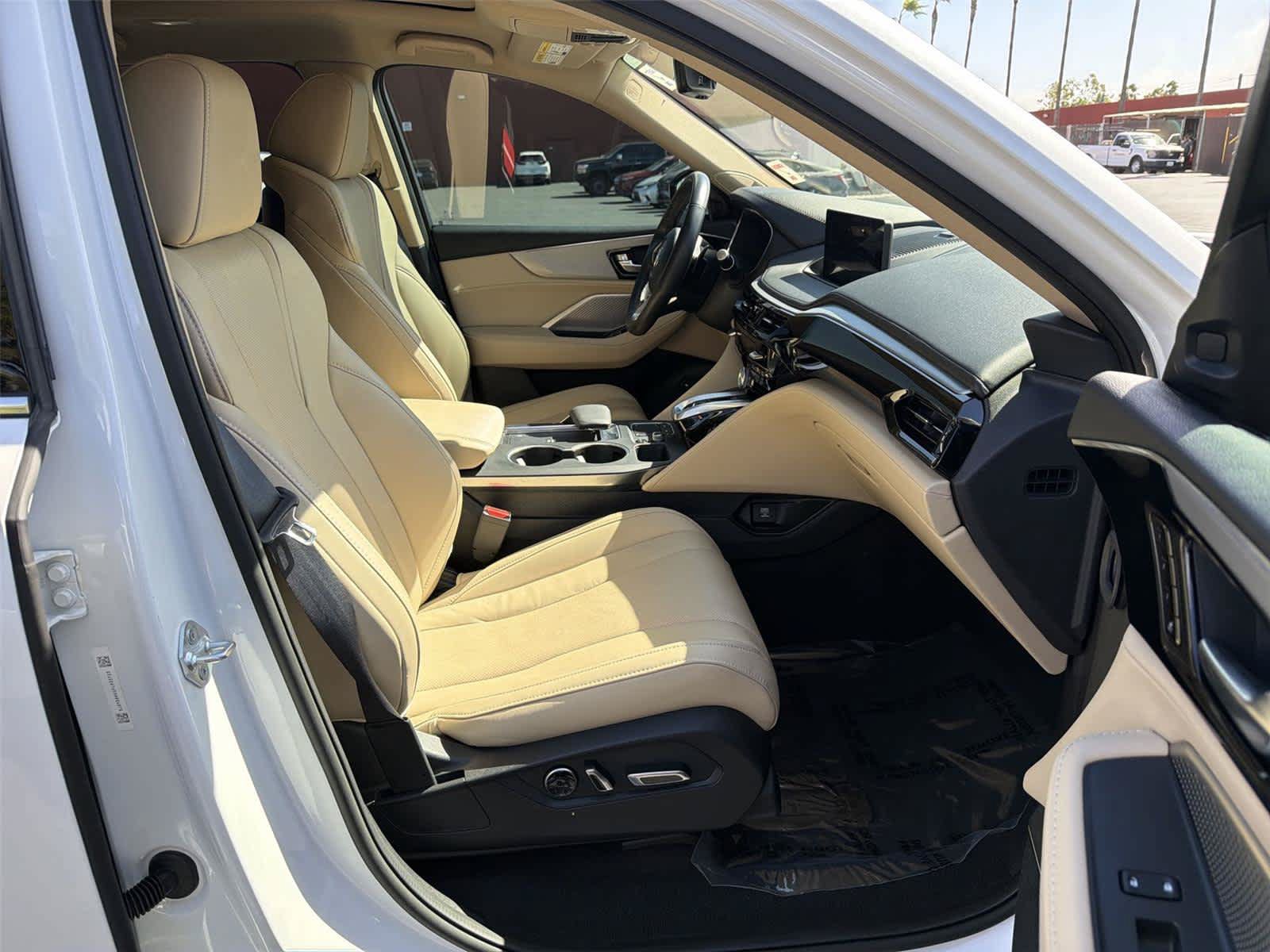 Used 2023 Acura MDX w/ Technology Package FWD image 15