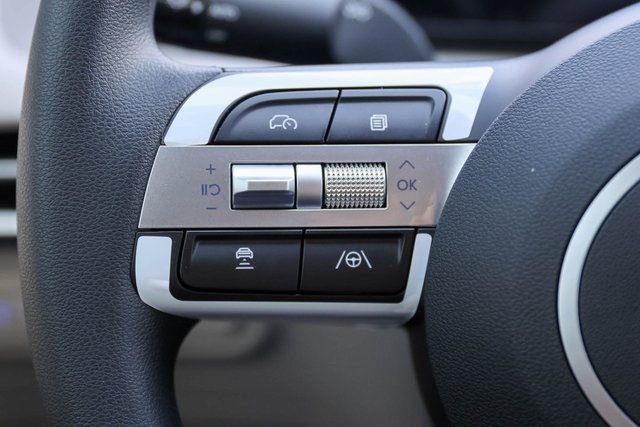 New 2026 Hyundai Tucson SE image 20