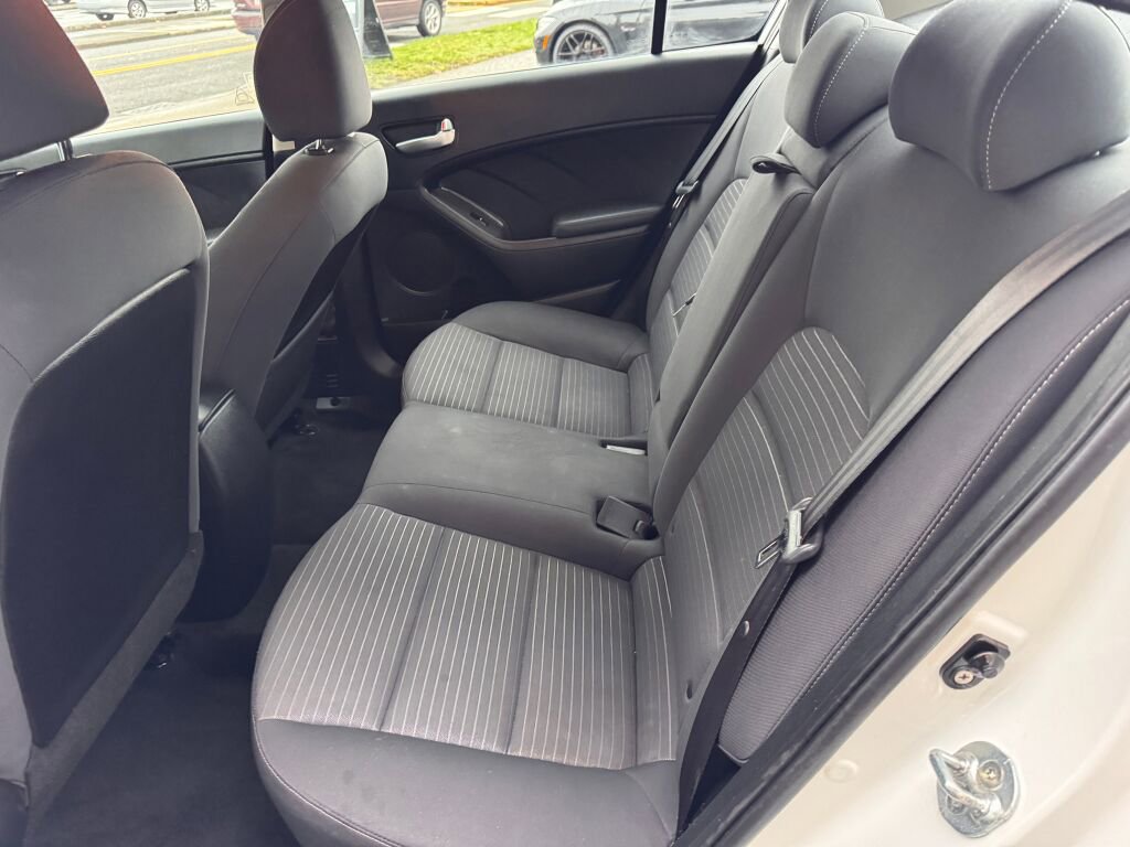 Used 2017 Kia Forte LX w/ LX Popular Package image 10