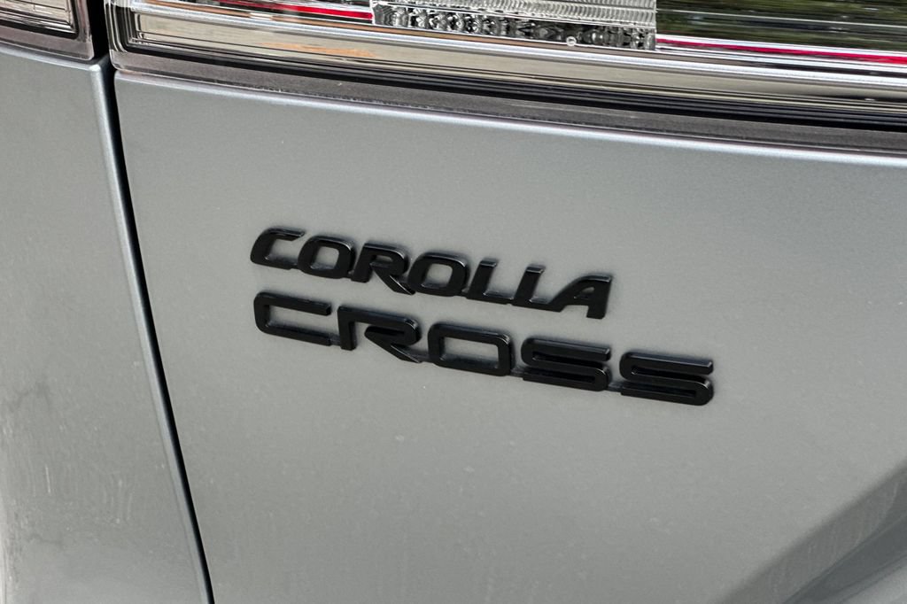 Certified 2025 Toyota Corolla Cross AWD Hybrid image 26