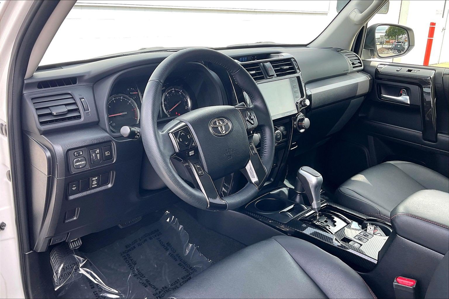Used 2020 Toyota 4Runner TRD Off-Road Premium w/ Moonroof Package AWD/4WD image 18