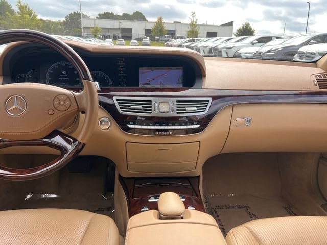 Used 2012 Mercedes-Benz S 400 image 17
