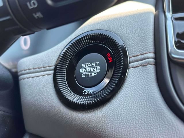 New 2026 Jeep Compass Limited AWD/4WD image 17