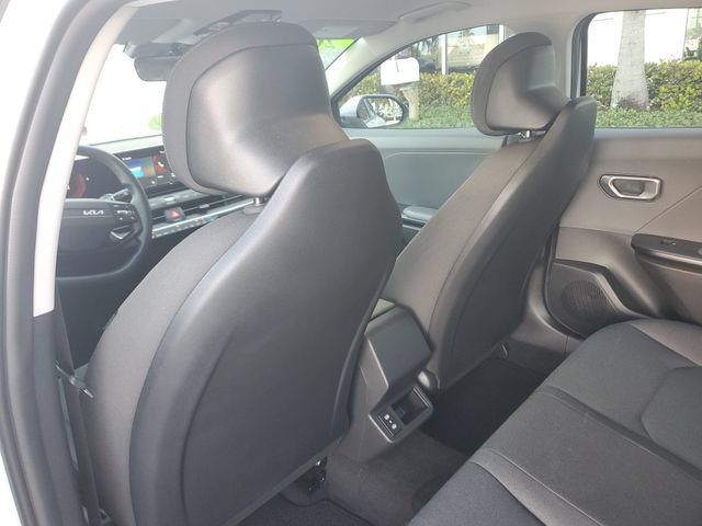 Certified 2025 Kia K4 FWD image 10