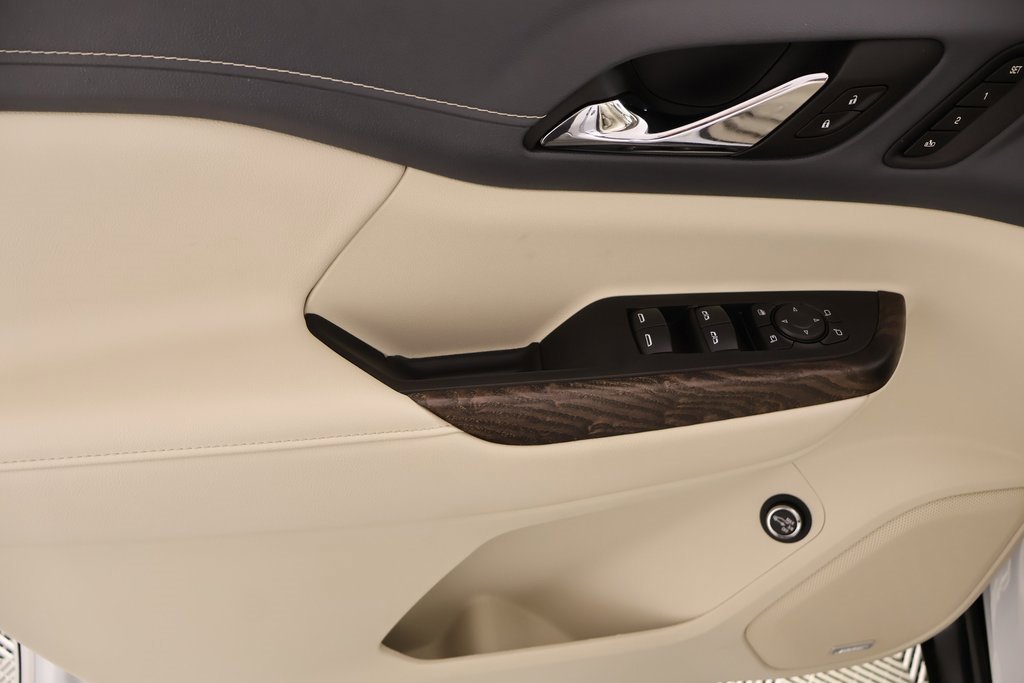 Used 2023 GMC Acadia Denali w/ Denali Ultimate Package image 16