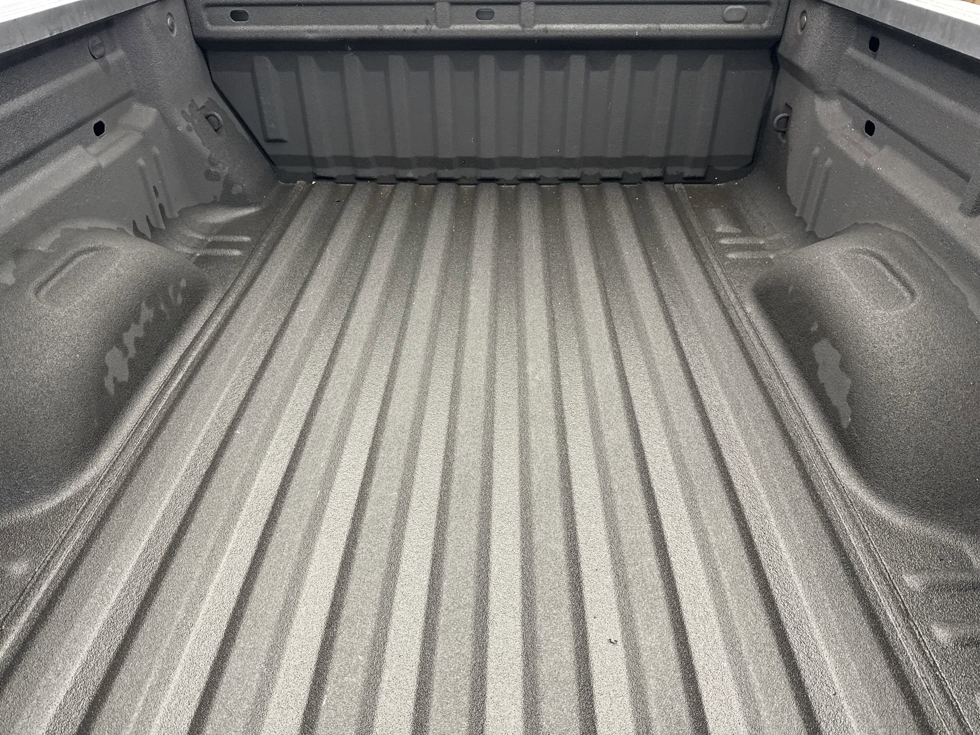 Used 2019 Chevrolet Colorado LT w/ LT Convenience Package image 18