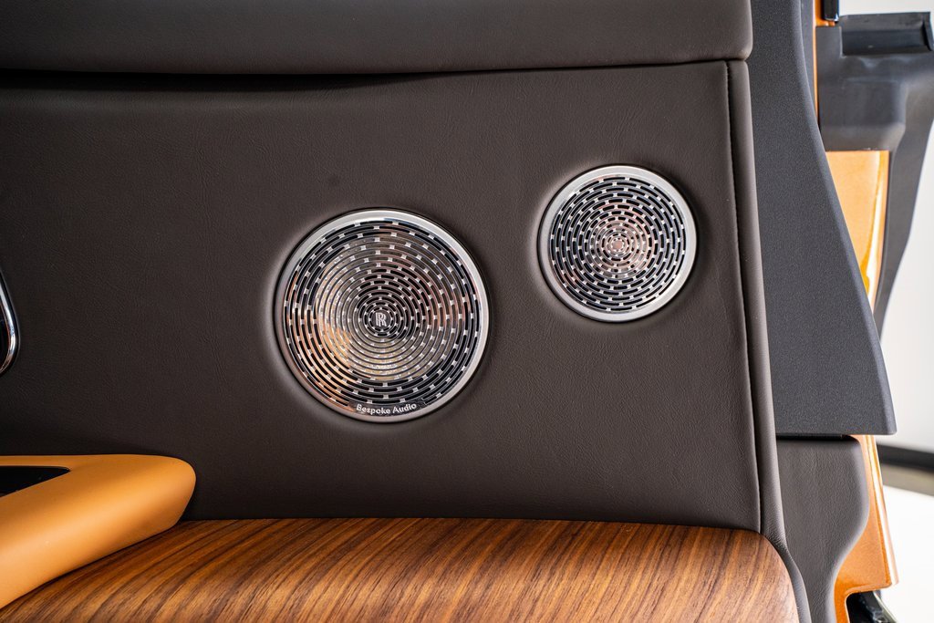 Used 2023 Rolls-Royce Cullinan w/ Cullinan Package image 60