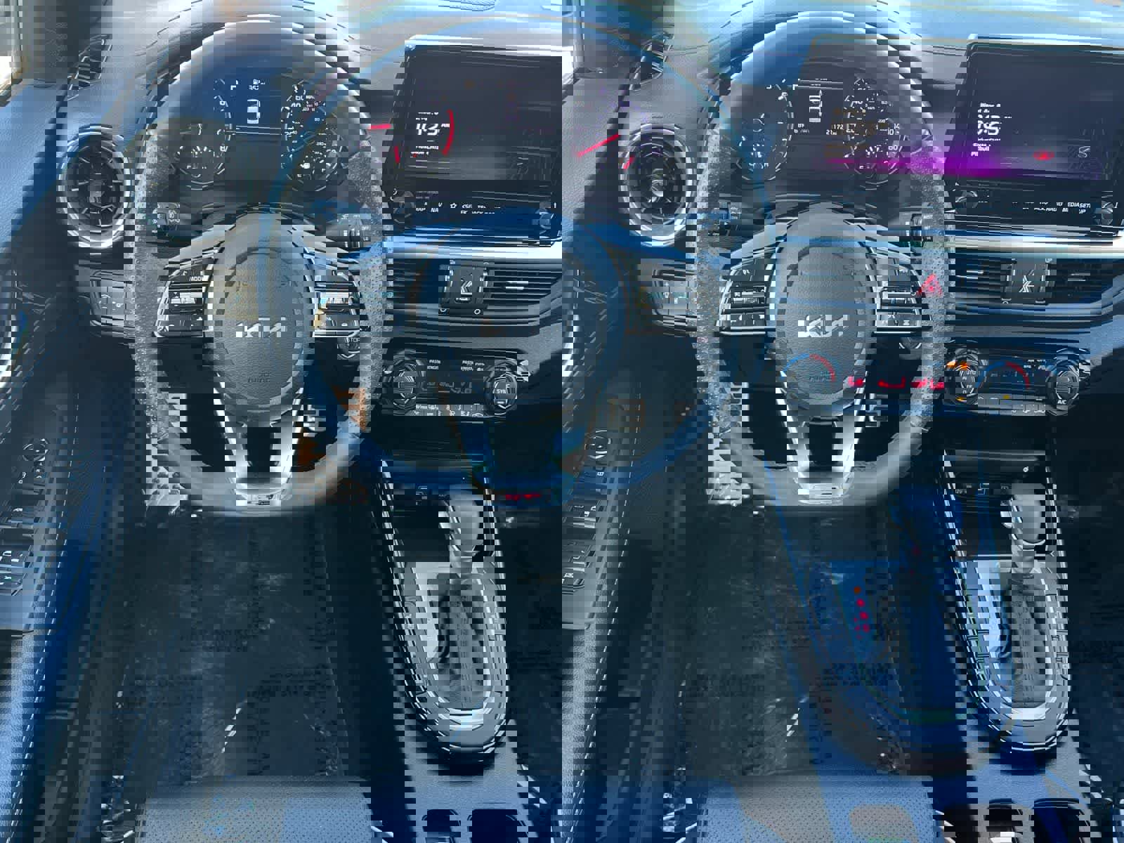 Used 2023 Kia Forte GT-Line w/ GT-Line Premium Package image 15