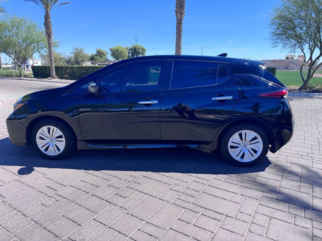 Used 2023 Nissan Leaf S image 5