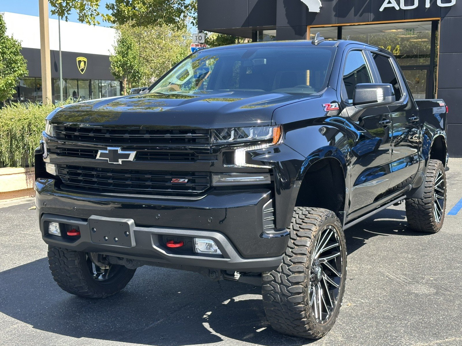 Used 2022 Chevrolet Silverado 1500 LT Trail Boss w/ LT Trail Boss Premium Package AWD/4WD image 4