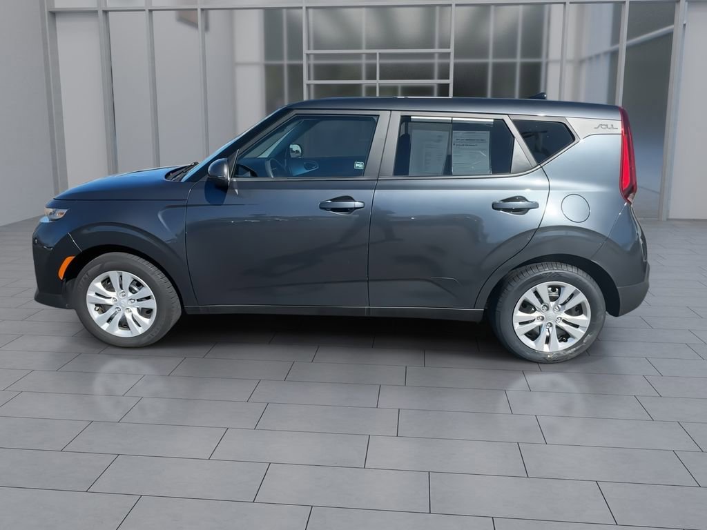 Used 2022 Kia Soul LX image 5
