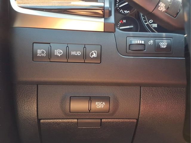 Used 2017 Lexus LX 570 4WD w/ Luxury Package image 16