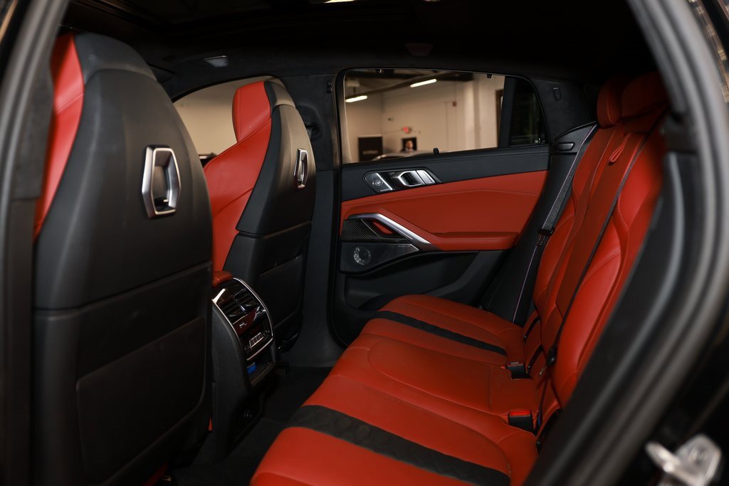 Used 2025 BMW X6 M Competition w/ Executive Package image 12