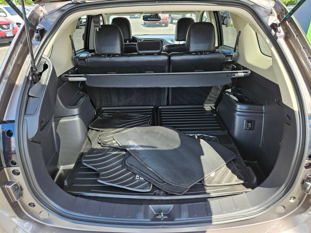 Used 2018 Mitsubishi Outlander SEL AWD/4WD image 11