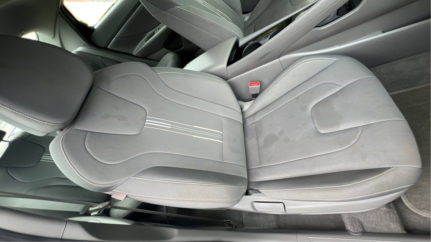 Used 2021 Hyundai Elantra SEL w/ Convenience + Premium Package FWD image 19