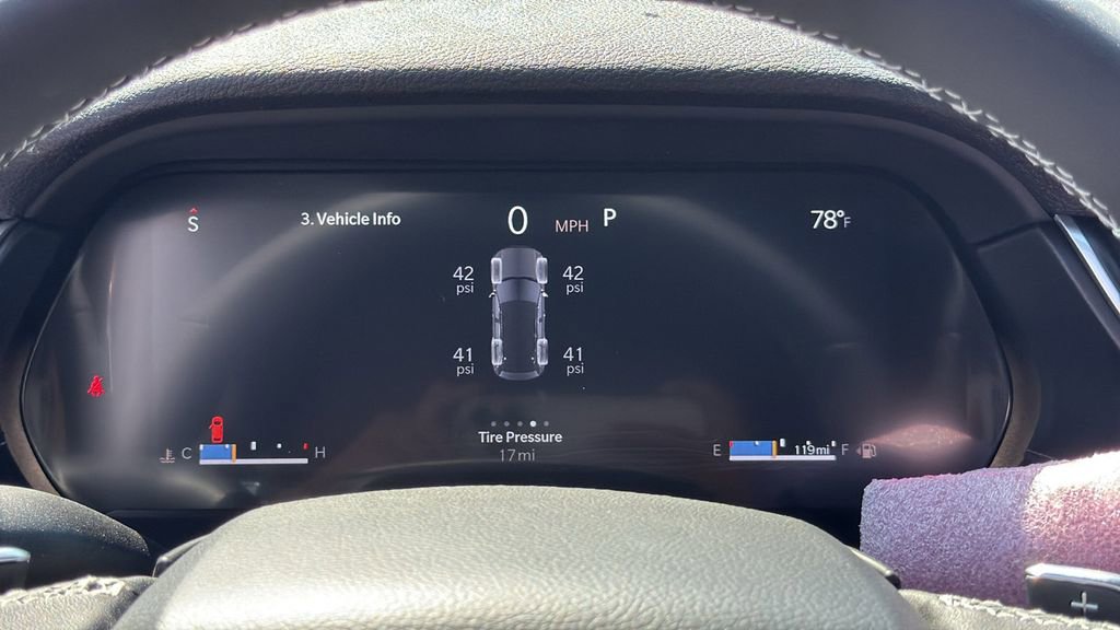 New 2025 Jeep Grand Cherokee Altitude image 26