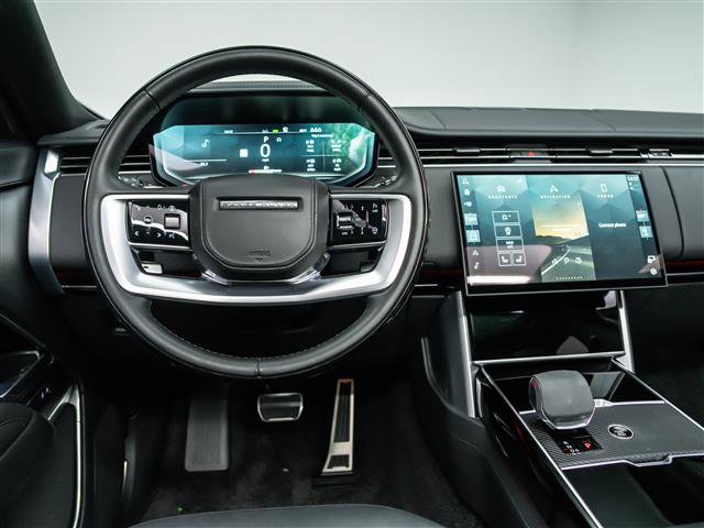 Used 2025 Land Rover Range Rover SE AWD/4WD image 19