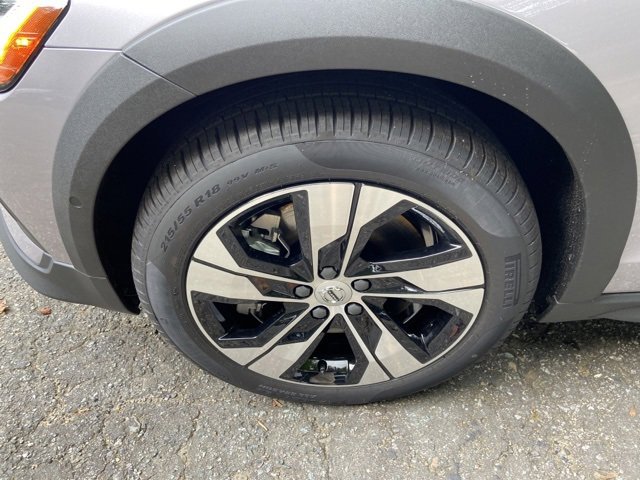New 2026 Volvo V60 B5 Cross Country Plus w/ Protection Package Premier image 9