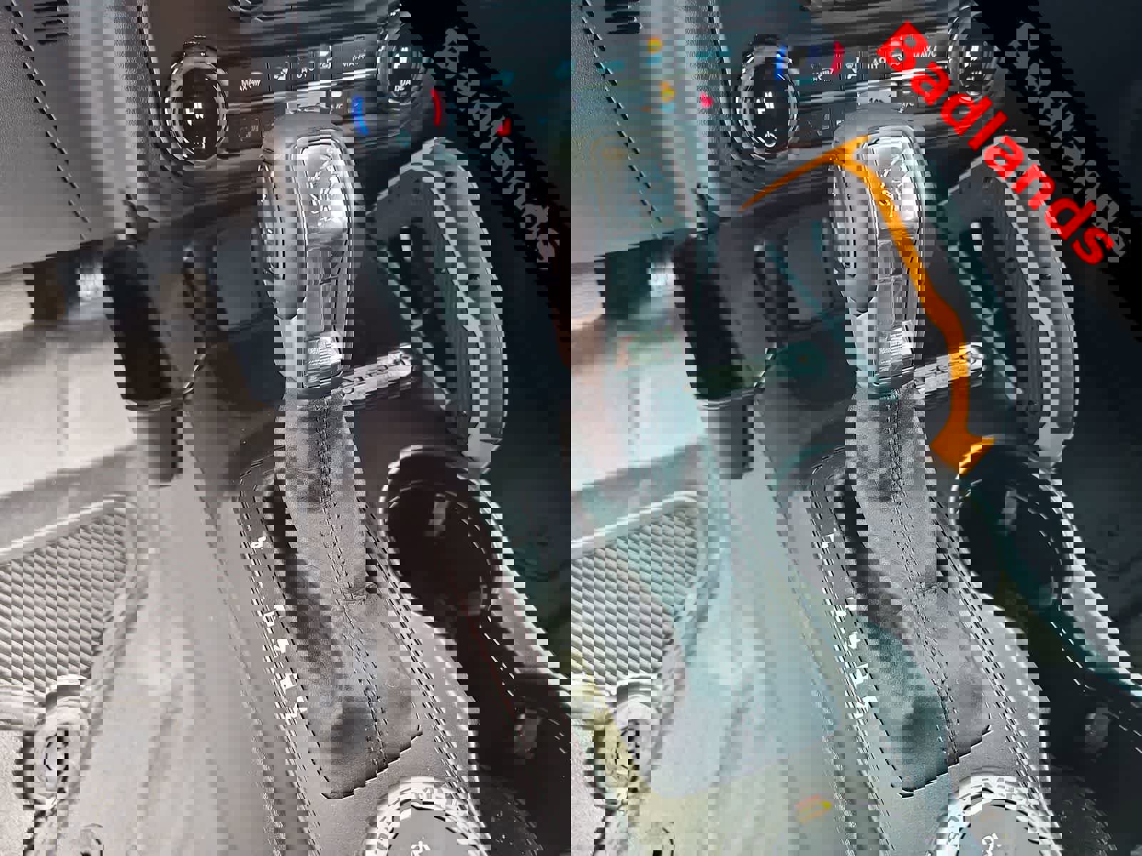 Used 2023 Ford Bronco Badlands image 20