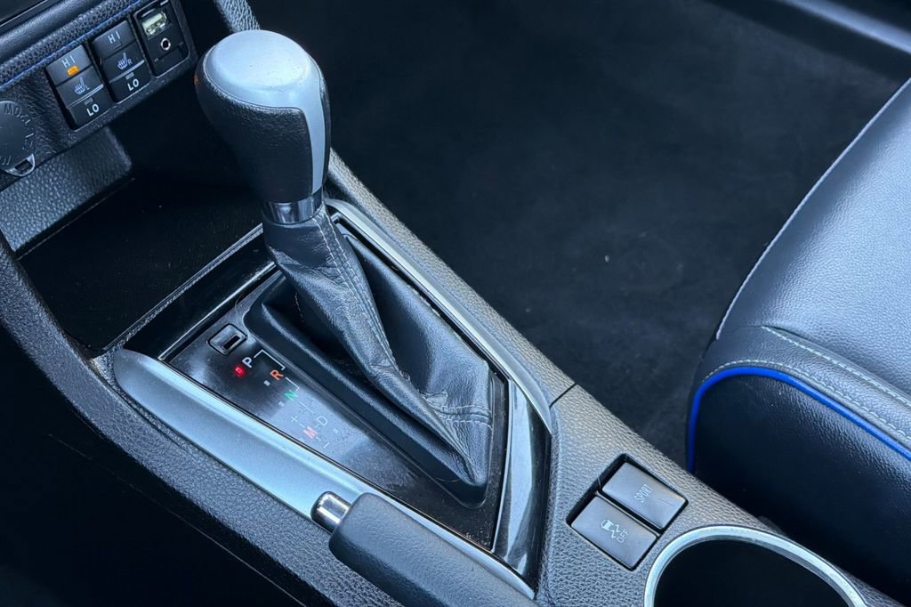 Used 2018 Toyota Corolla XSE w/ Carpet Mat Package (TMS) image 19