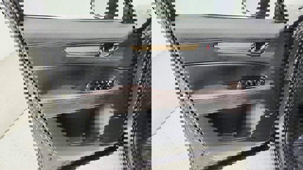 Used 2019 MAZDA CX-5 Signature image 10