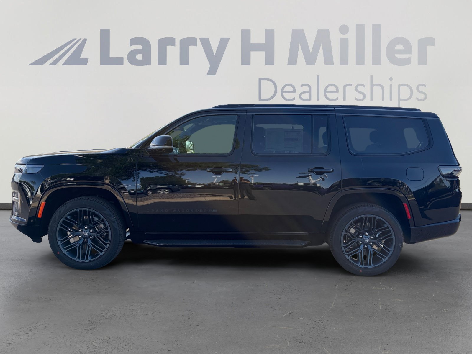 New 2026 Jeep Grand Wagoneer 4WD image 2