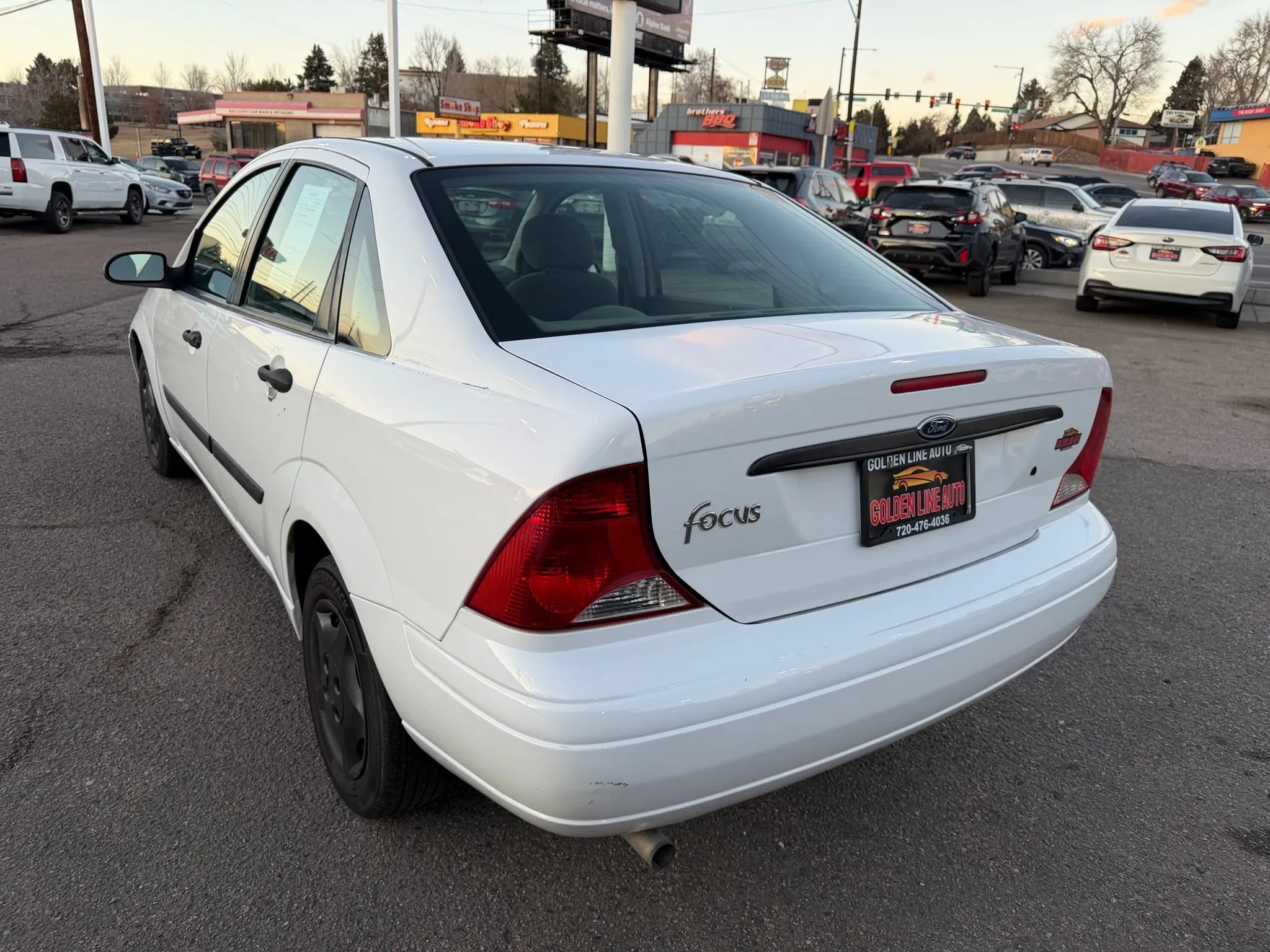 Used 2004 Ford Focus LX FWD image 6