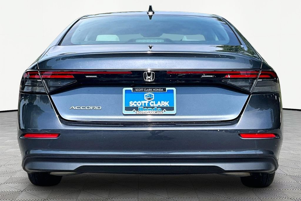 Used 2023 Honda Accord EX image 7