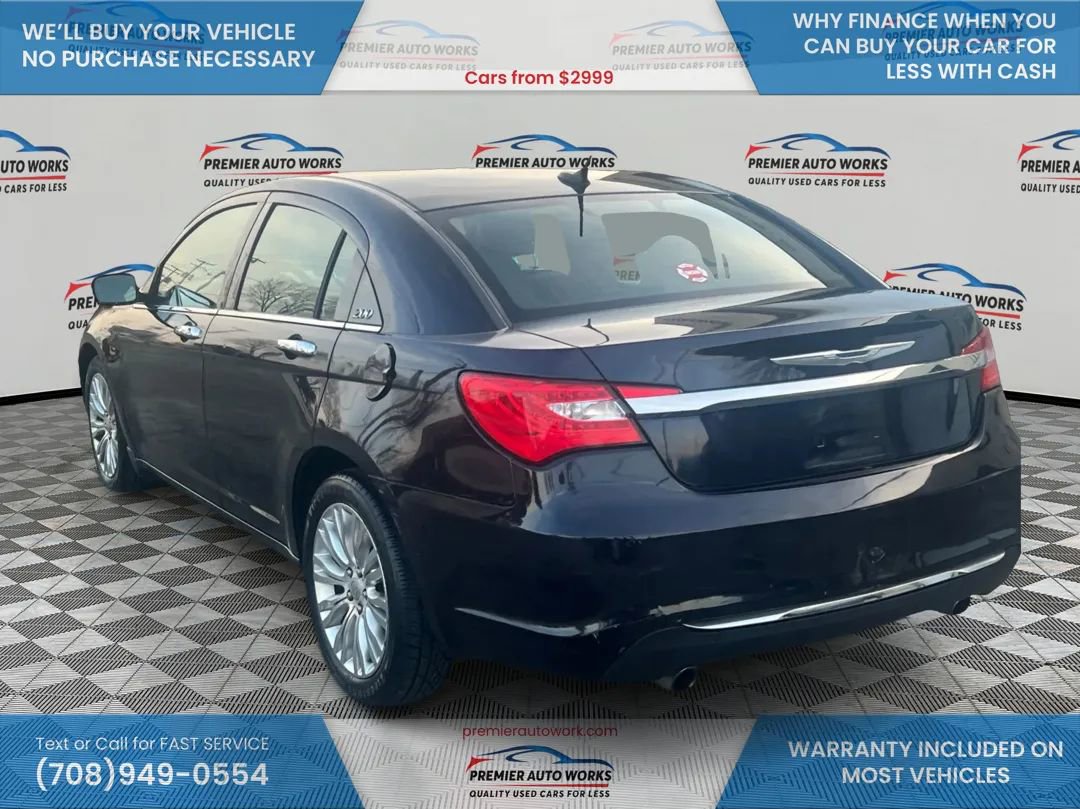 Used 2011 Chrysler 200 Limited FWD image 7