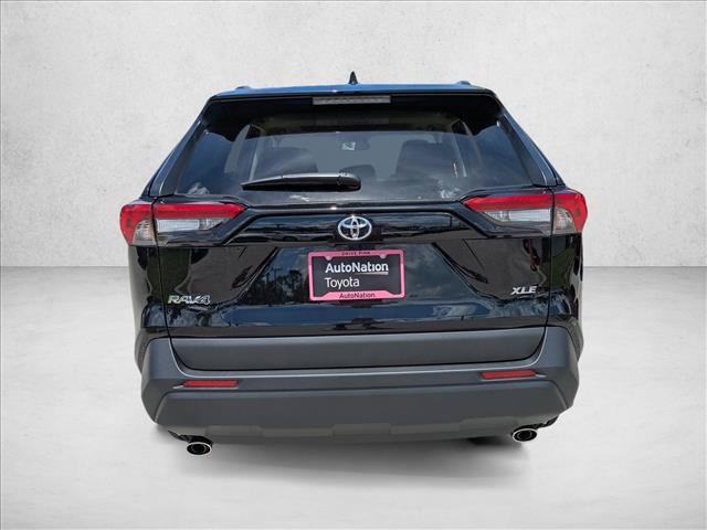 Used 2025 Toyota RAV4 XLE w/ Convenience Package FWD image 7